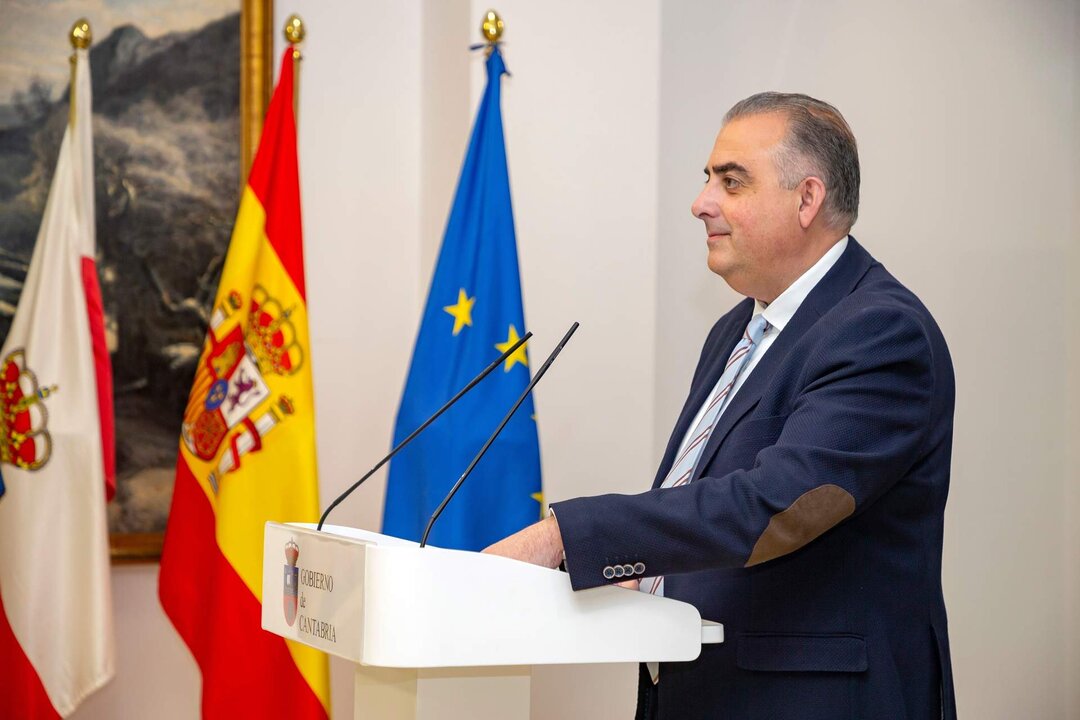 10:00 horas. Sala de Prensa del Gobierno 
El consejero de Fomento, Ordenación del Territorio y Medio Ambiente, Roberto Media, ofrece una rueda de prensa sobre el Quinto Contenedor.