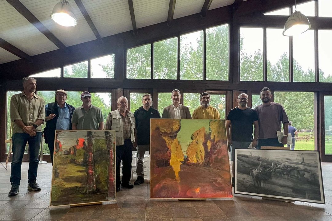 18:00 horas. Parque de la Naturaleza de Cabárceno. El consejero delegado de Cantur, Luis Martínez Abad, entrega los premios del III Concurso Nacional de Pintura.