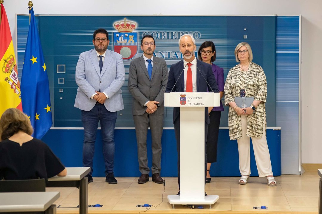 9:30 horas. Sala de Prensa del Gobierno de Cantabria 

El consejero de Educación, Formación Profesional y Universidades, Sergio Silva, presenta las novedades del curso escolar 2024-2025.