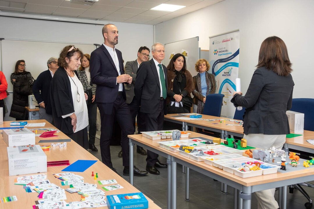 12:30 horas. Bº Covadonga, s/n Torrelavega

El consejero de Industria, Empleo, Innovación y Comercio, Eduardo Arasti, inaugura el Centro de Orientación, Emprendimiento, Acompañamiento e Innovación para el Empleo de Cantabria (Red COE).