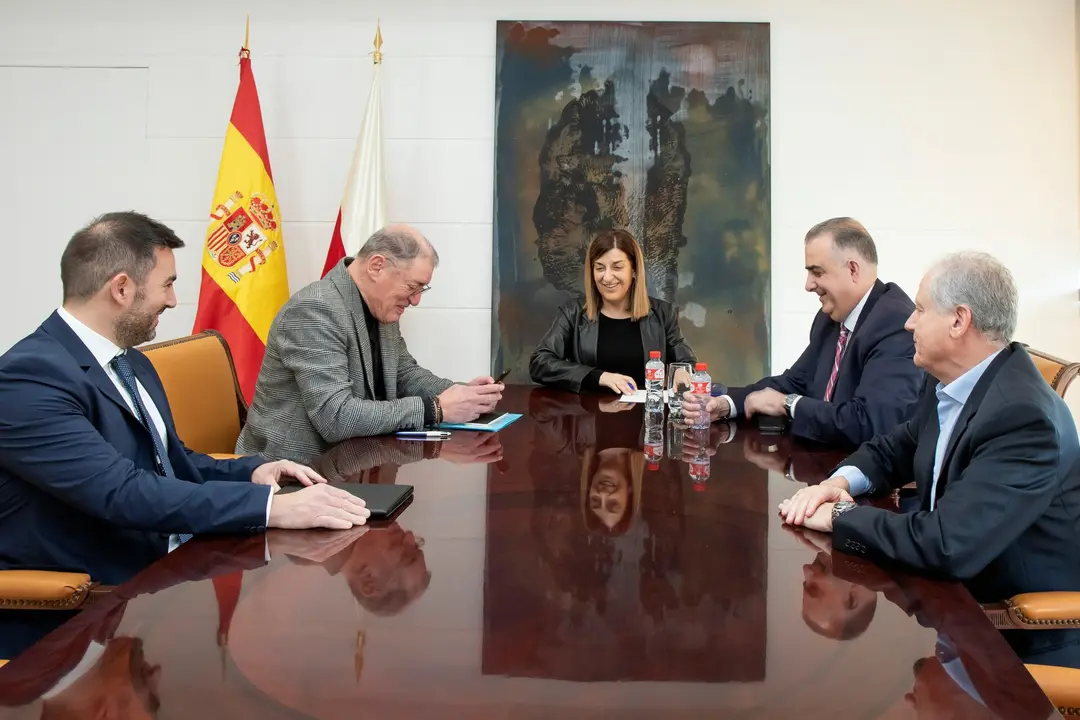 ACTOS FUERA DE AGENDA PARA EL MIÉRCOLES, 19 DE FEBRERO DE 2025

9:00 horas. Despacho de la presidenta 

La presidenta de Cantabria, María José Sáenz de Buruaga, recibe al nuevo director del Solvay.