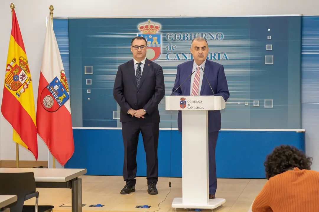 10:15 horas. Sala de prensa
El consejero de Fomento, Vivienda, Ordenación del Territorio y Medio ambiente, Roberto Media, presenta en rueda de prensa la Estrategia Bioeconomía y Economía Circular.