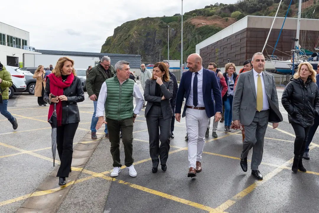 10:00 horas. Puerto de Laredo
La presidenta de Cantabria, María José Sáenz de Buruaga, inaugura la ampliación de la
lonja.11 marzo 25 © Miguel De la Parra